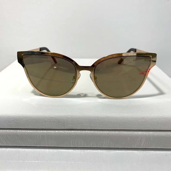 Nine West cat style gold sunglasses - Picture 1 of 4